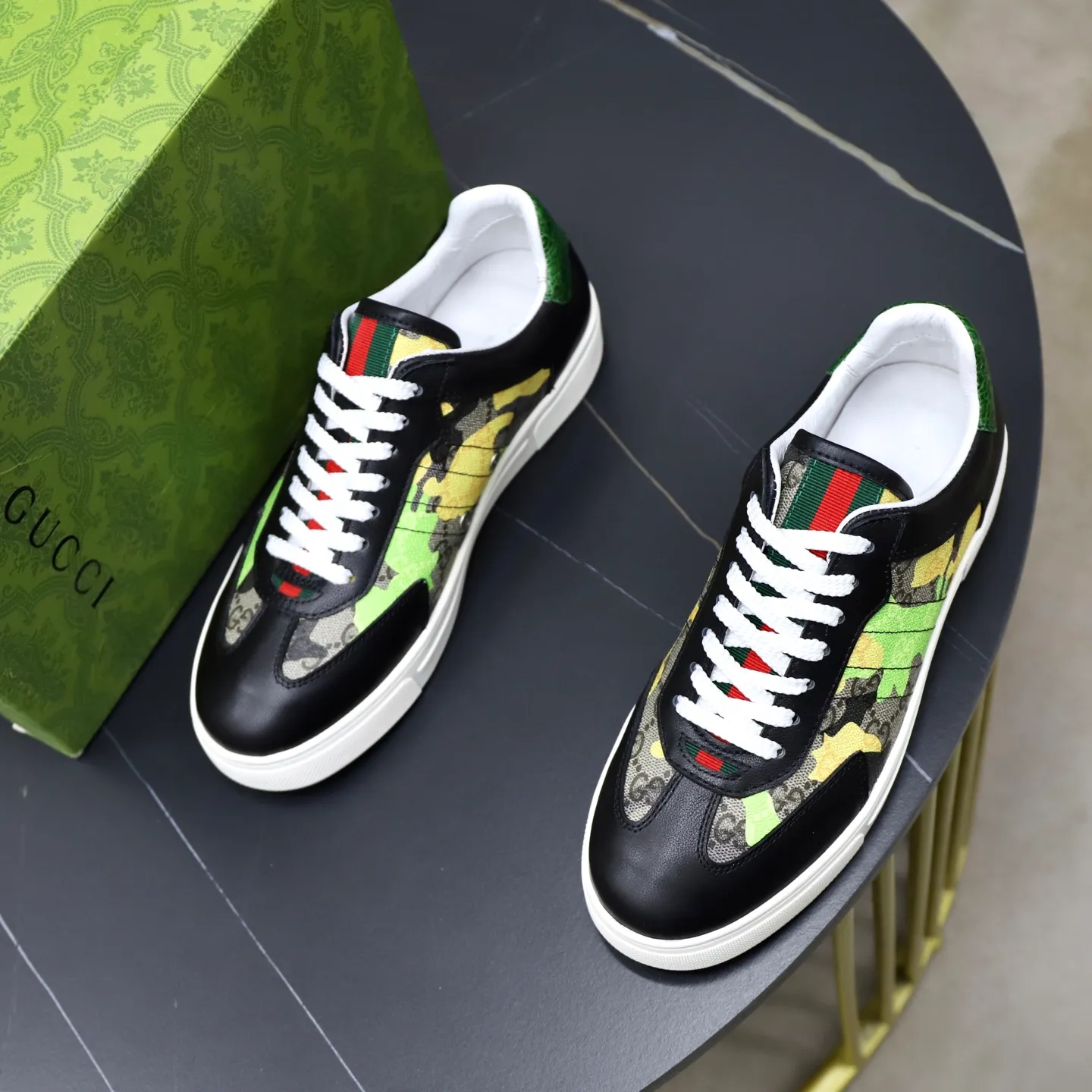 Ex-factory price: 400💰🙅‍♂️🙅‍♂️🙅‍♂️ Brand: Gucci GUCCi Standard code: 38-44 (45 customized) Grade: Same as the official website Material: Original leather splicing Comfortable and breathable sheepskin lining Original wear-resistant outsole Style category: Men's fashionable casual shoes Running sneakers Distinguished luxury brand elements Top luxury Color: actual picture color